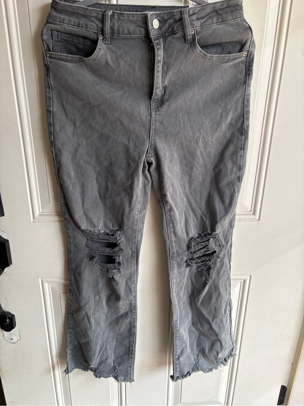 Zenana Distressed Gray Jeans size medium